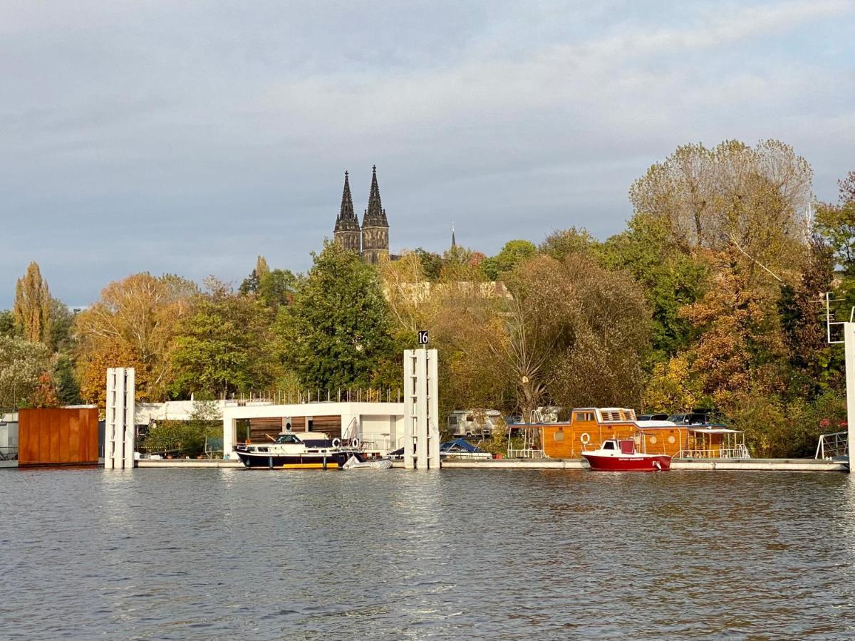 Houseboat Ginger Prague Hotel Екстериор снимка