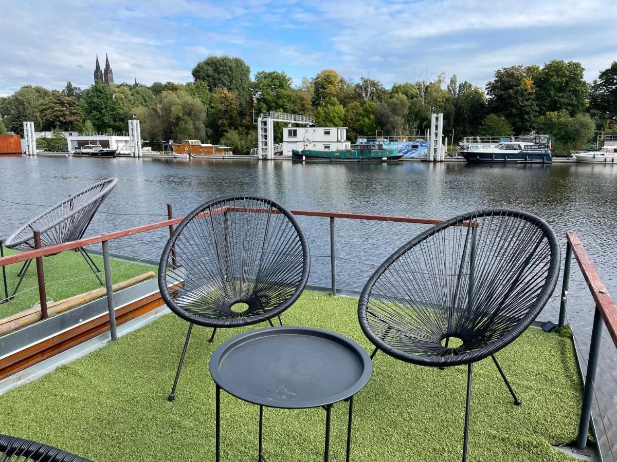 Houseboat Ginger Prague Hotel Екстериор снимка